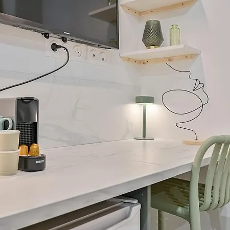 Cosy Emeraude - Centre Apartment